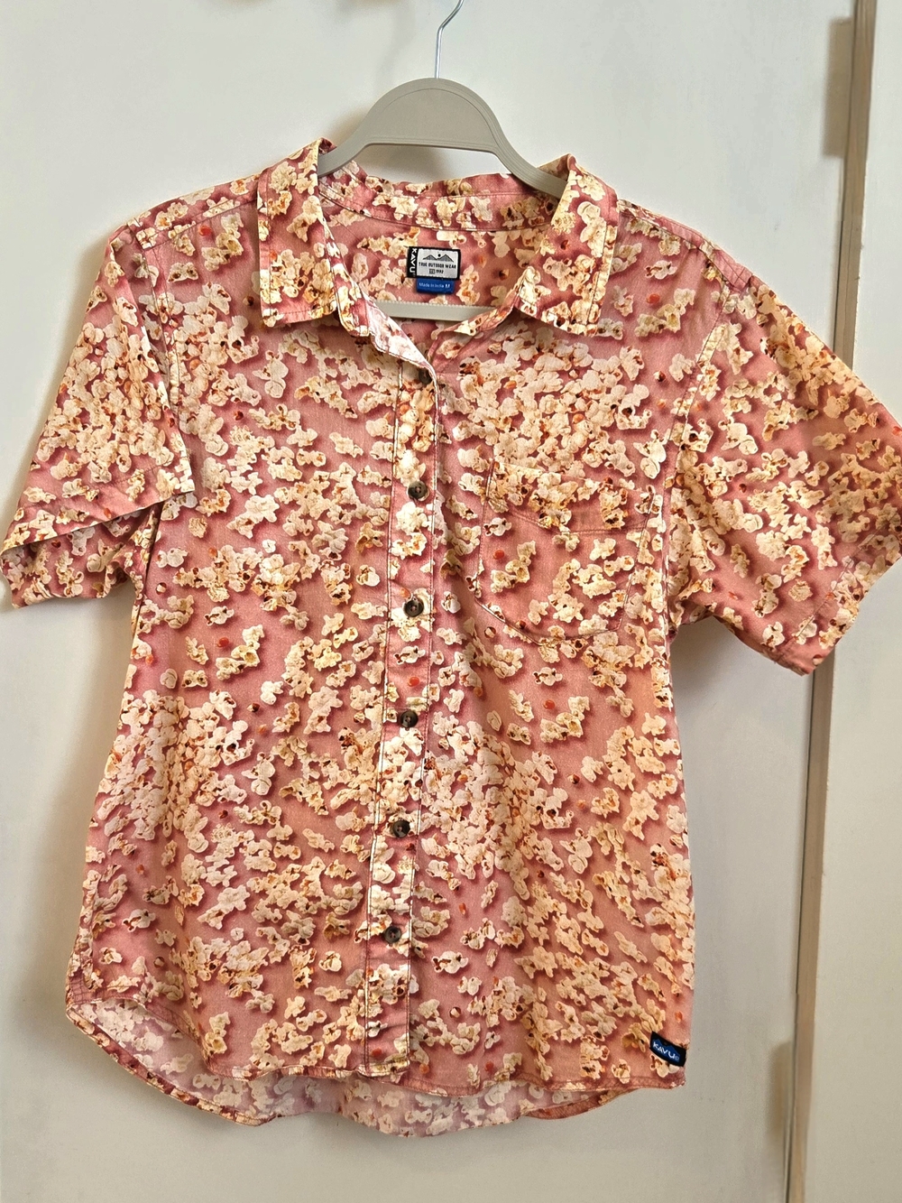 Kavu Party Girl "Pretty In Popcorn" Short Sleeve Button-Up Blouse